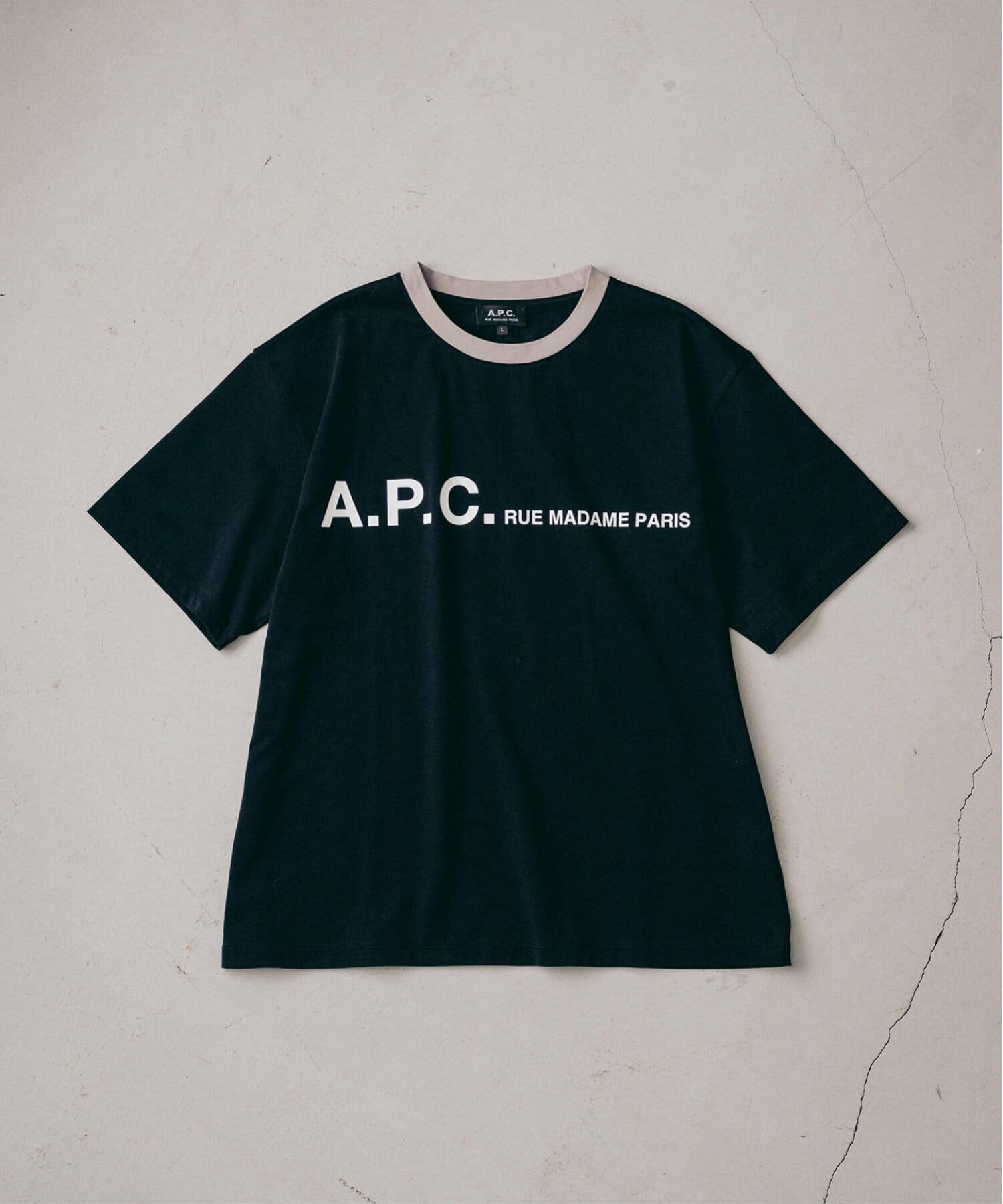 【A.P.C. / アーペーセー】別注 オーバーサイズ プリント トリムTシャツ
